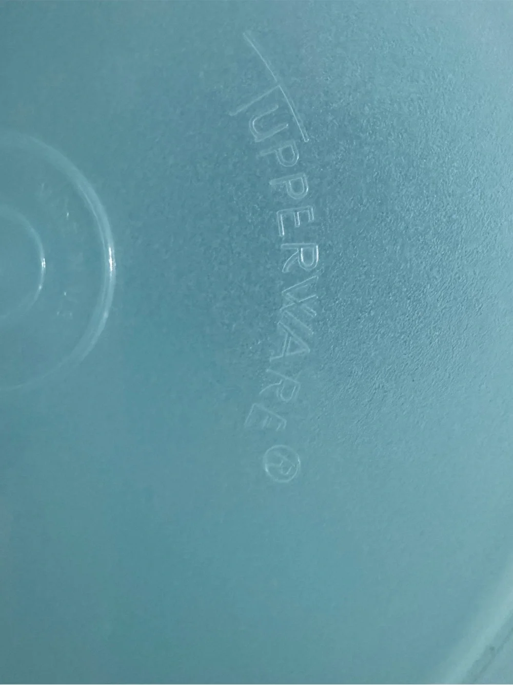 Vintage Tupperware 1 Gallon Aqua Pitcher with Lid